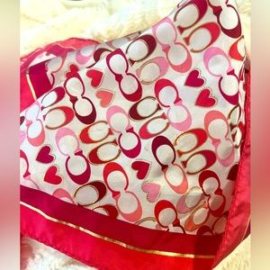 COACH Silk Scarf Classic C Logo Gold and PINK Print New condition 21”x 21”
